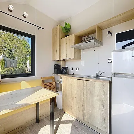 Tiny House Bois Avec Terrasse, Piscine, Wifi, Animaux Admis, Parking - 200m De La - Fr-1-361a-88 Jullouville-les-Pins