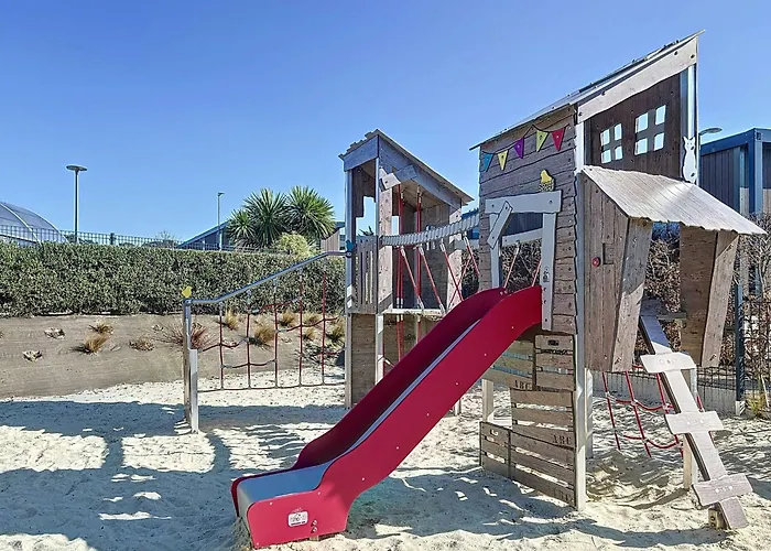 Tiny House Bois Avec Terrasse, Piscine, Wifi, Animaux Admis, Parking - 200m De La - Fr-1-361a-88 Jullouville-les-Pins