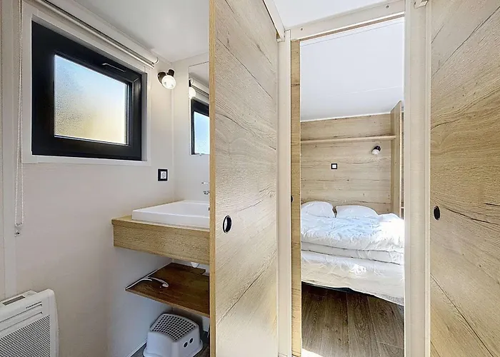 Tiny House Bois Avec Terrasse, Piscine, Wifi, Animaux Admis, Parking - 200m De La - Fr-1-361a-88 Casa vacanze Jullouville-les-Pins