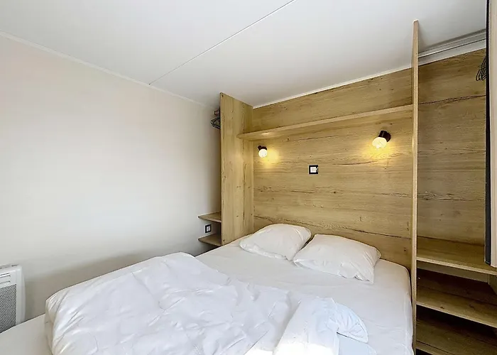 Tiny House Bois Avec Terrasse, Piscine, Wifi, Animaux Admis, Parking - 200m De La - Fr-1-361a-88 Σπίτι διακοπών Jullouville-les-Pins